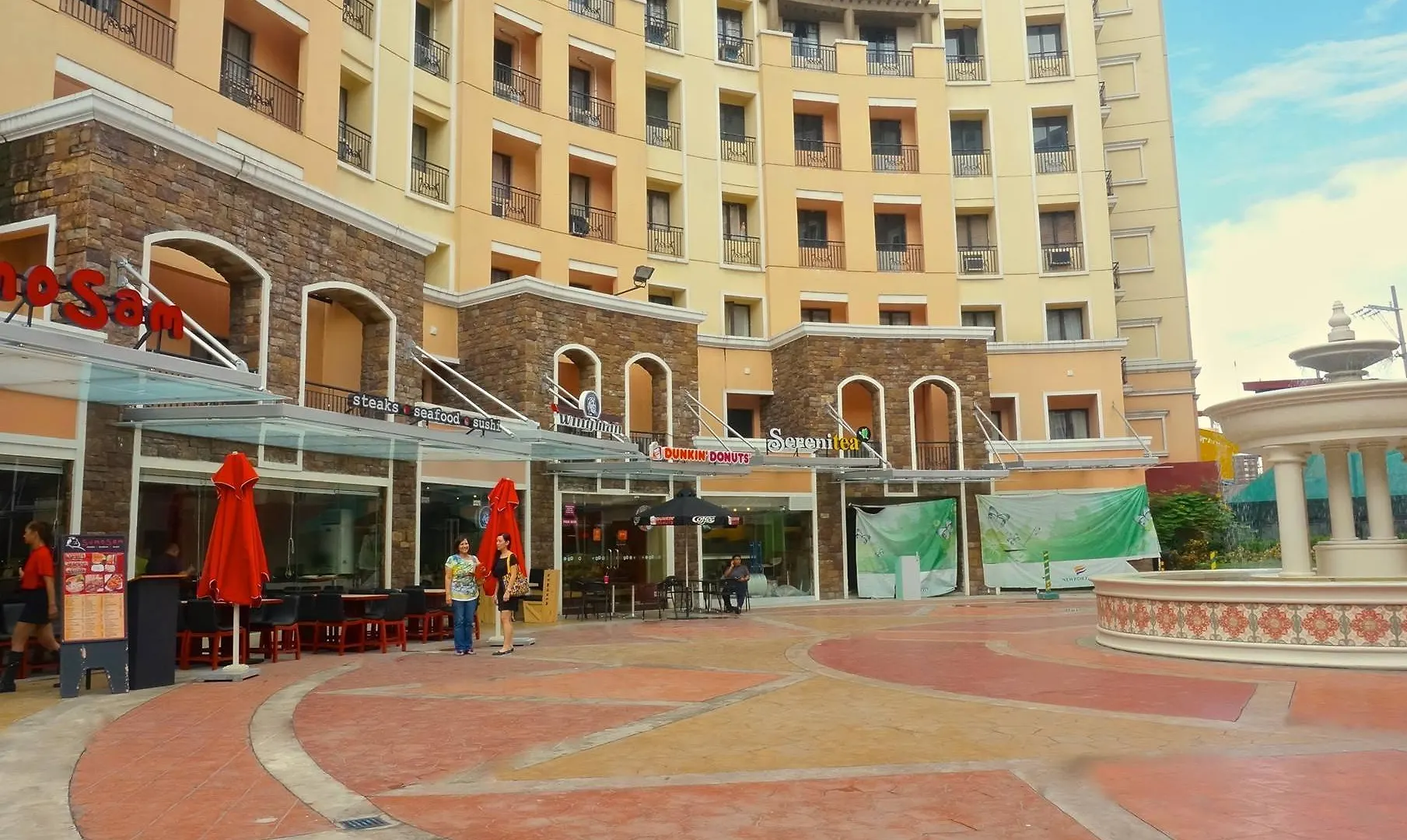 Hotel Sarasota Residential Resort Pasay